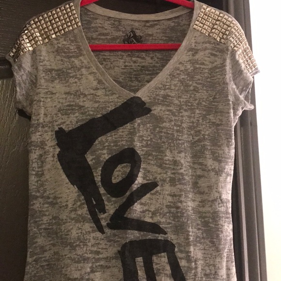 LOVE tee - Picture 2 of 3